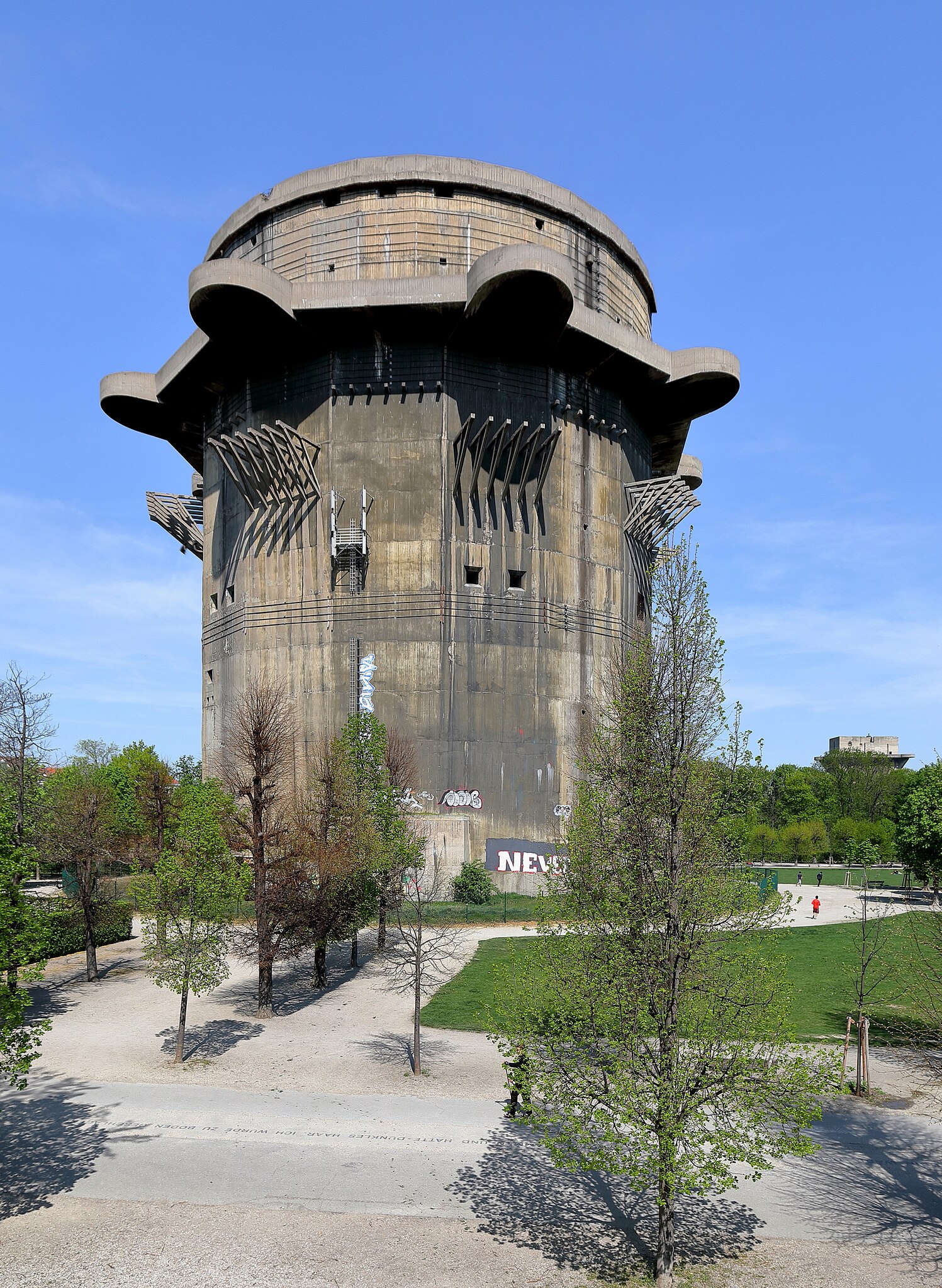 Německé protiletadlové věže (Flaktürme, Flak Tower)